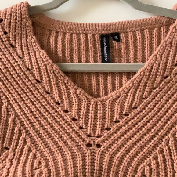 Boxy cropped knit sweater - Picture 4 of 5